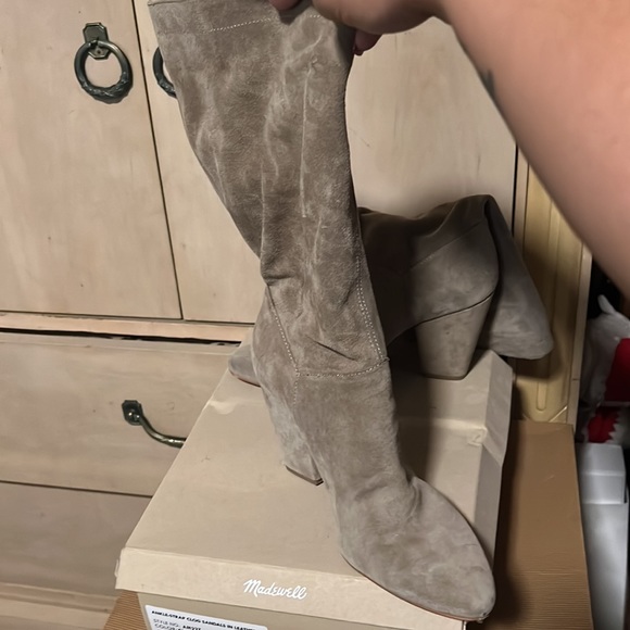 1. STATE brand SUEDE BOOTS - Picture 3 of 7